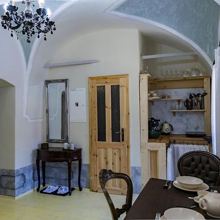Apartman Charlotte V Dome So Studnou Na Streche Banská Štiavnica المظهر الخارجي الصورة