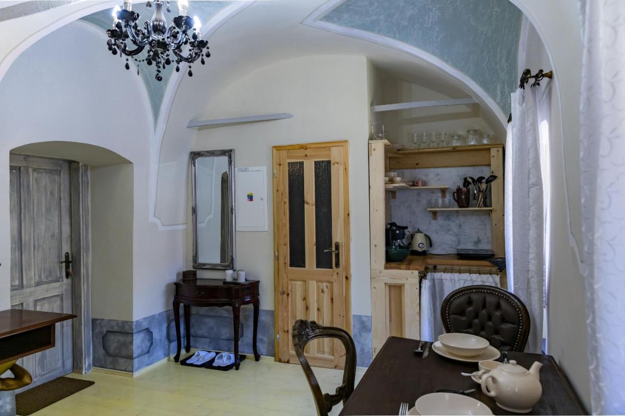 Apartman Charlotte V Dome So Studnou Na Streche Banská Štiavnica المظهر الخارجي الصورة